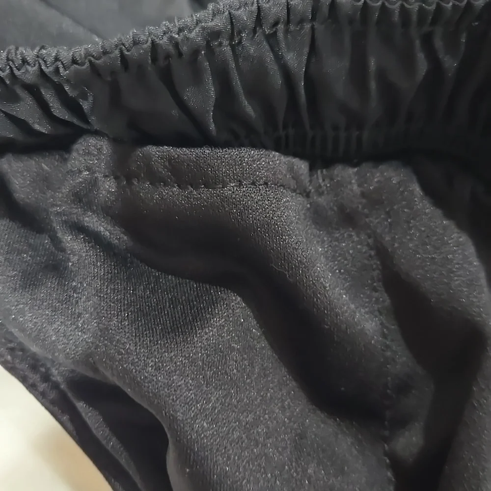 Nike Dri-Fit black lined women's shorts draw-string size medium
